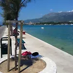 Apartments By The Sea Vranjic, Split - 11753
